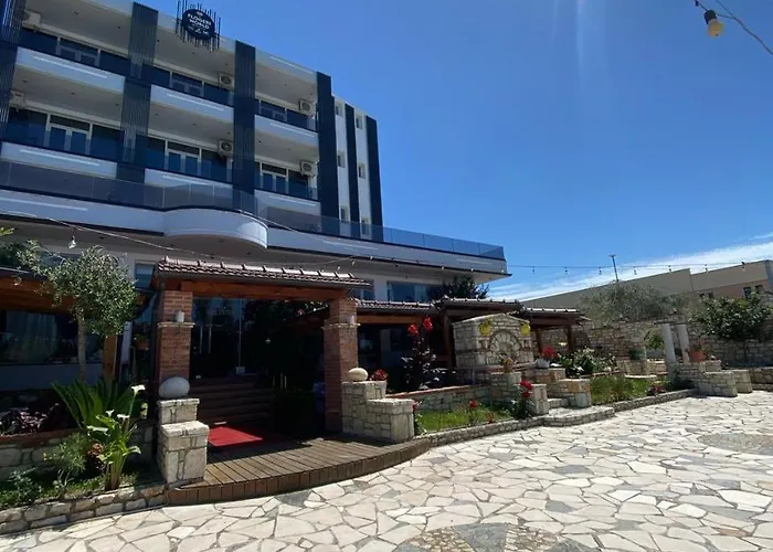 Sky World By Flogeri World Hotel Vlore photo