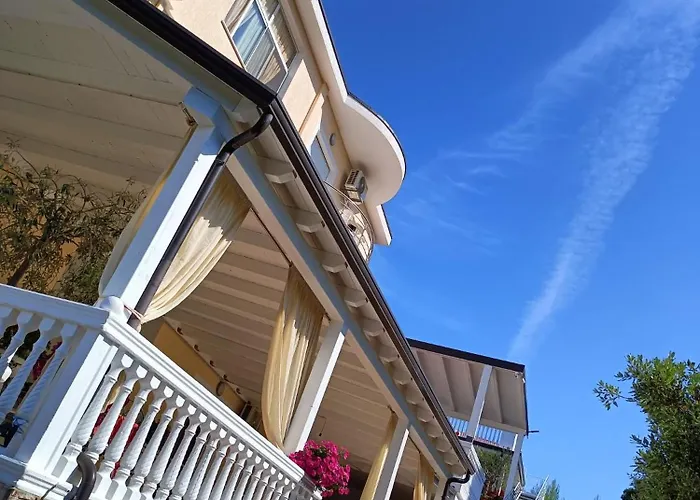 Hotel Gezimi Margjonaj képek