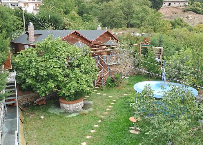 Polican Bujtina Anesiアパートメントの写真