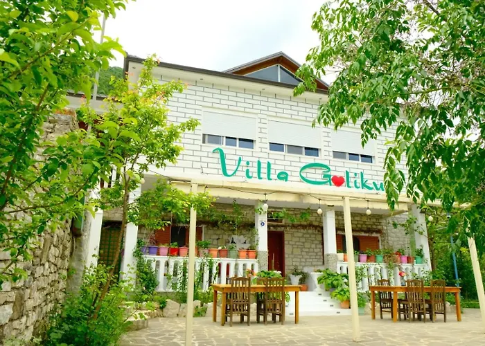 Villa Goliku Pestani képek