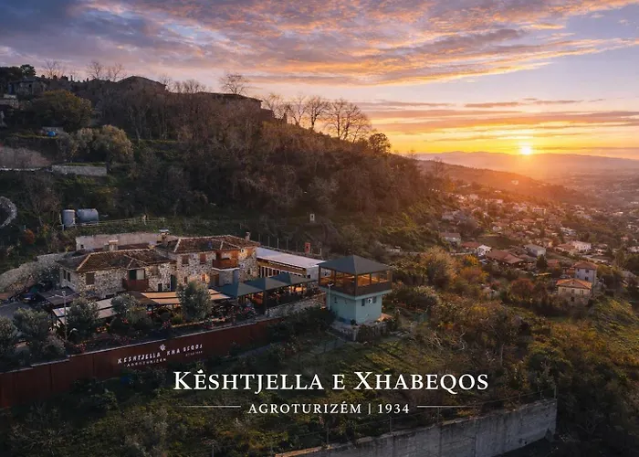 Keshtjella Xhabeqos Hotel Laknas photo