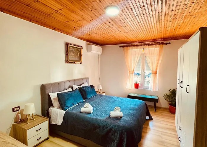 Ferienwohnung Flat In Leskovik Foto